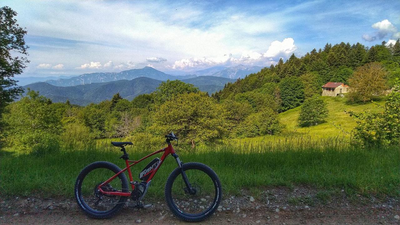 Kalimera Bardineto Bagian luar foto